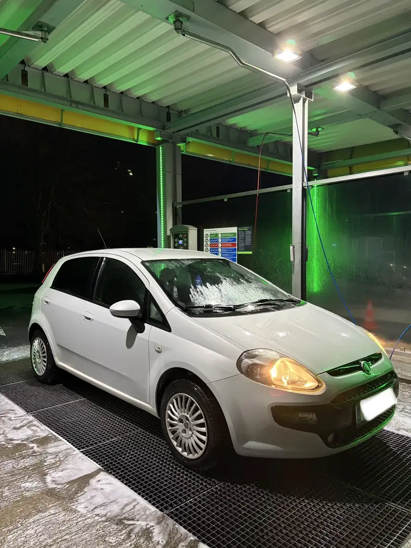 Fiat Punto 1,4 Benzin/ nur 86.000km/Service gepflegt - 1