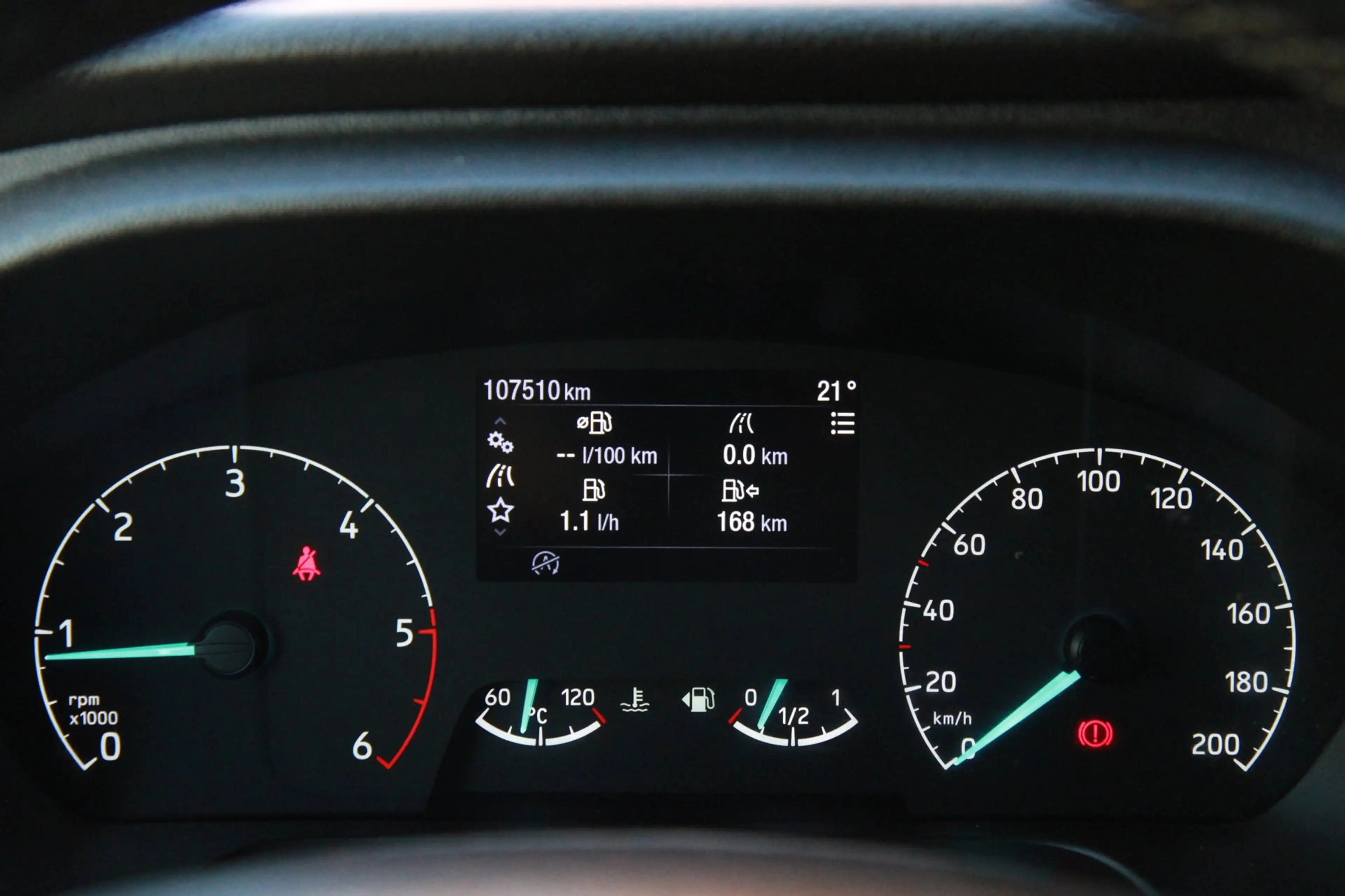 Ford Transit 350 2.0 TDCI L2H2 Trend MHEV 130PK / Sync 3 / Deal — photo 15