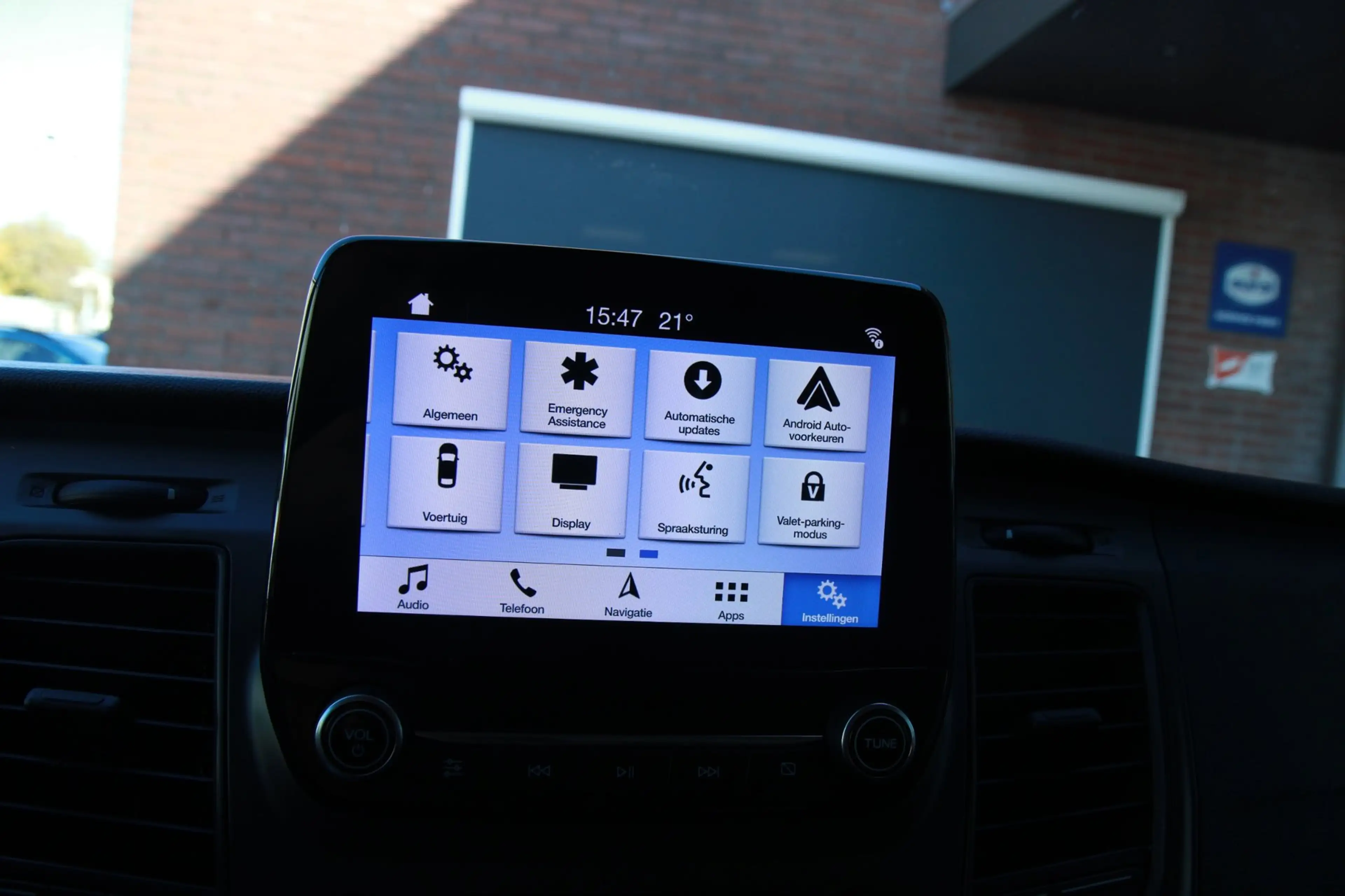 Ford Transit 350 2.0 TDCI L2H2 Trend MHEV 130PK / Sync 3 / Deal — photo 22