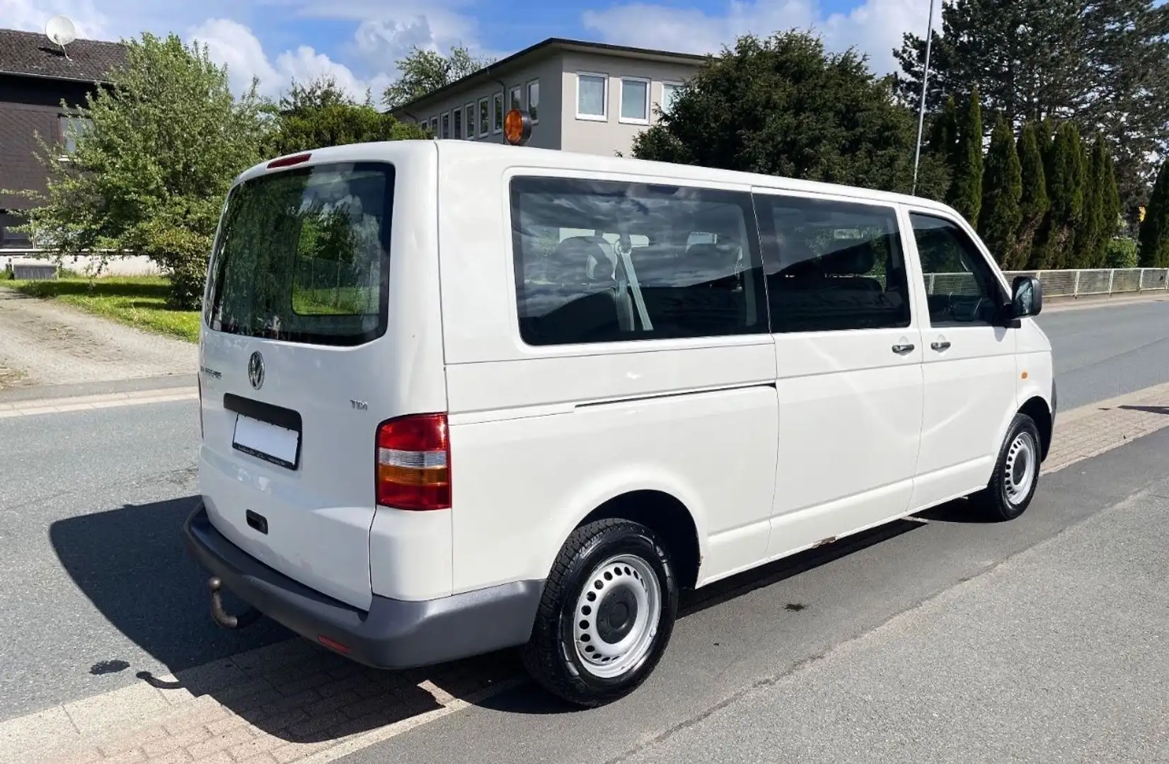 Volkswagen T5 Kombi L2H1 - 2