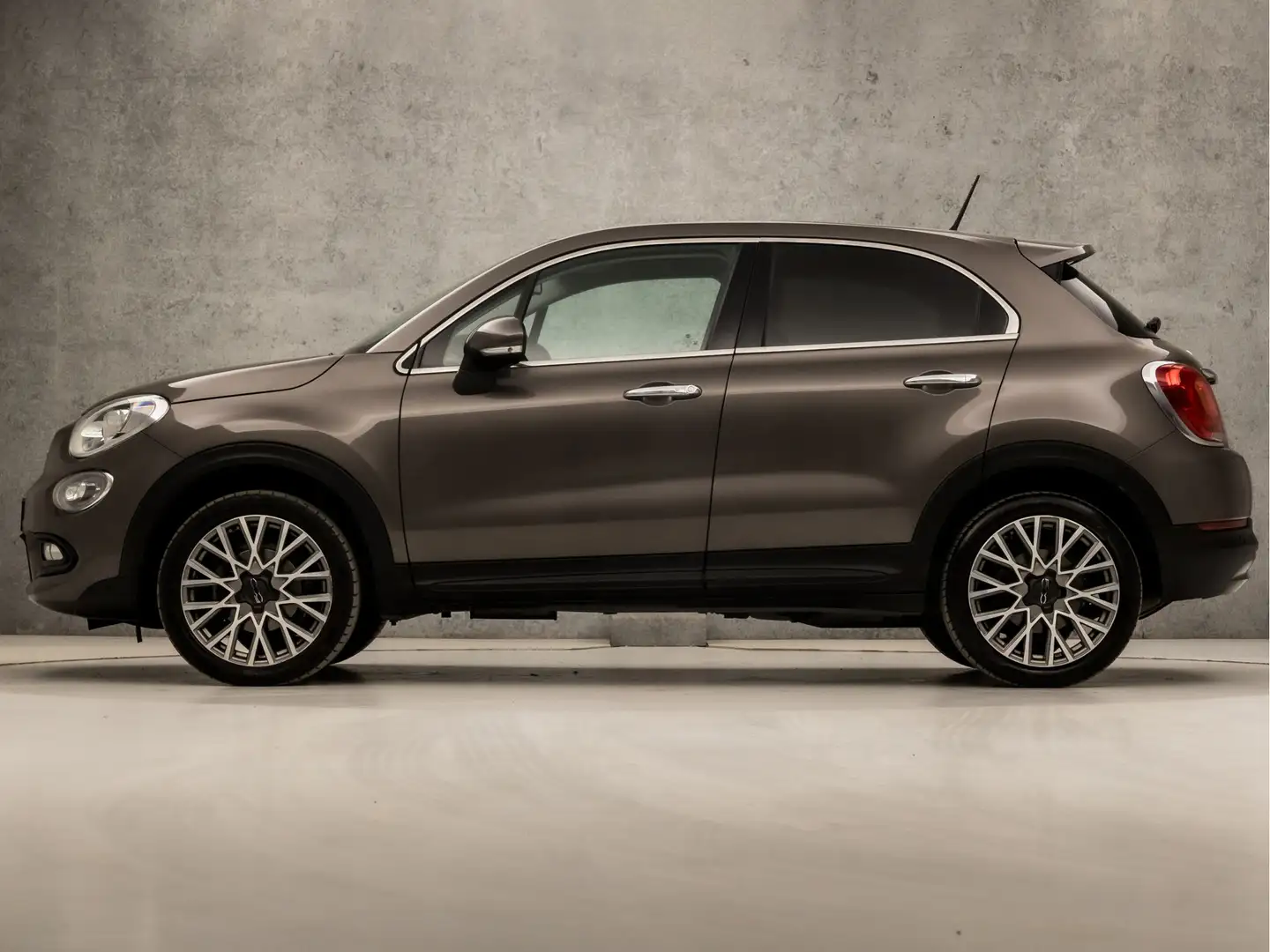 Fiat 500X 1.4 Turbo MultiAir Lounge 141Pk Automaat (NAVIGATI Bruin - 2