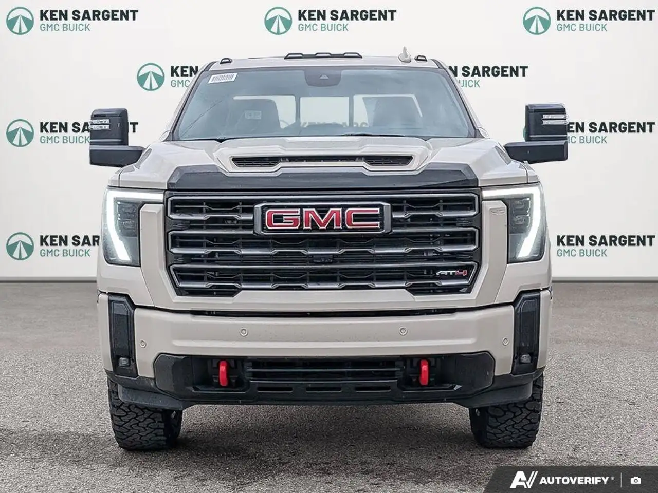 GMC Sierra 3500HD photo GMC Sierra 3500HD