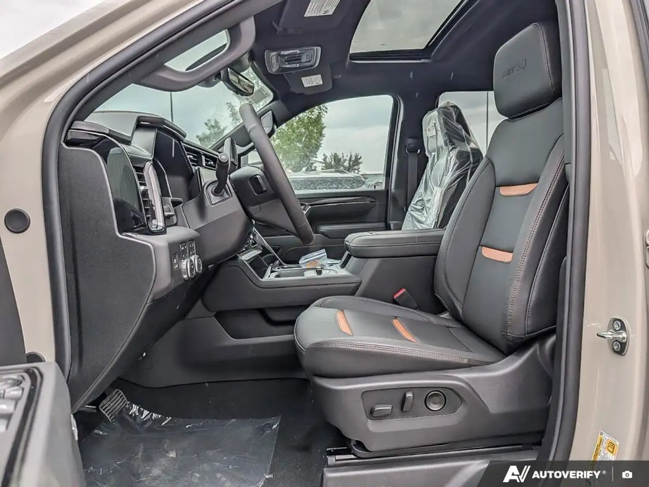 GMC Sierra 3500HD photo GMC Sierra 3500HD