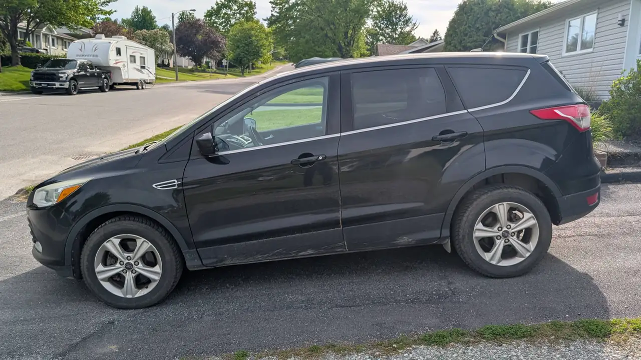 Ford Escape снимка Ford Escape