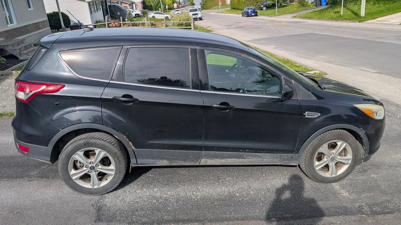 Ford Escape снимка Ford Escape