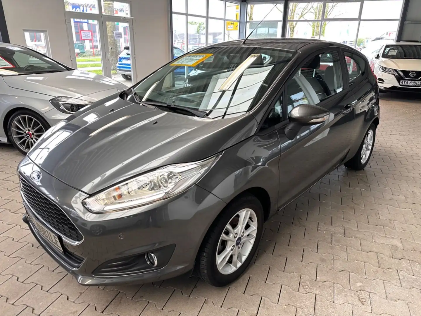 Ford Fiesta Celebration,1.Hand,Sheckheft,SHZ.ALU Gris - 1