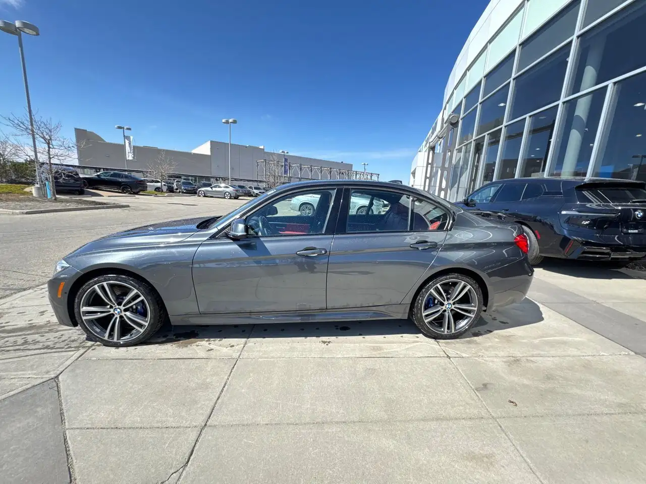 BMW 3 Series снимка BMW 3 Series
