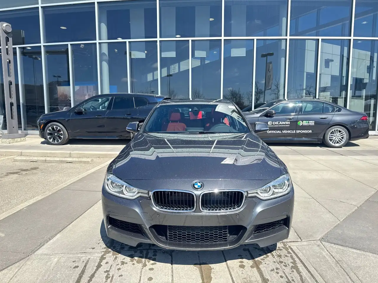 BMW 3 Series снимка BMW 3 Series