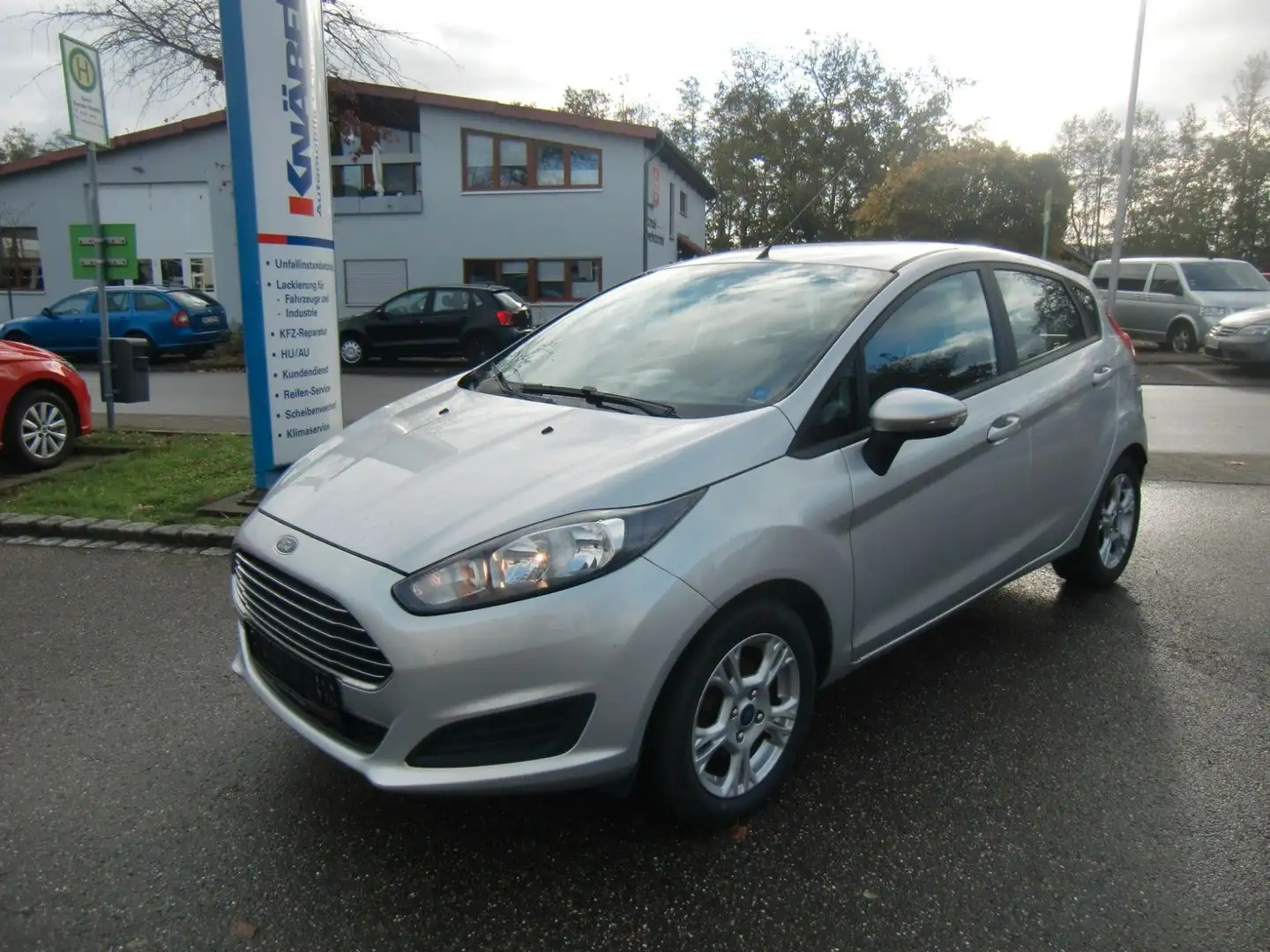 Ford Fiesta Sync Edition/Mod 2014/Klima/Sitzh/ZR neu Silber - 1