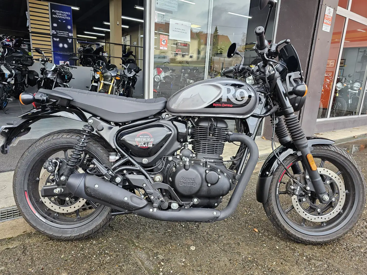 Royal Enfield Gris - 1