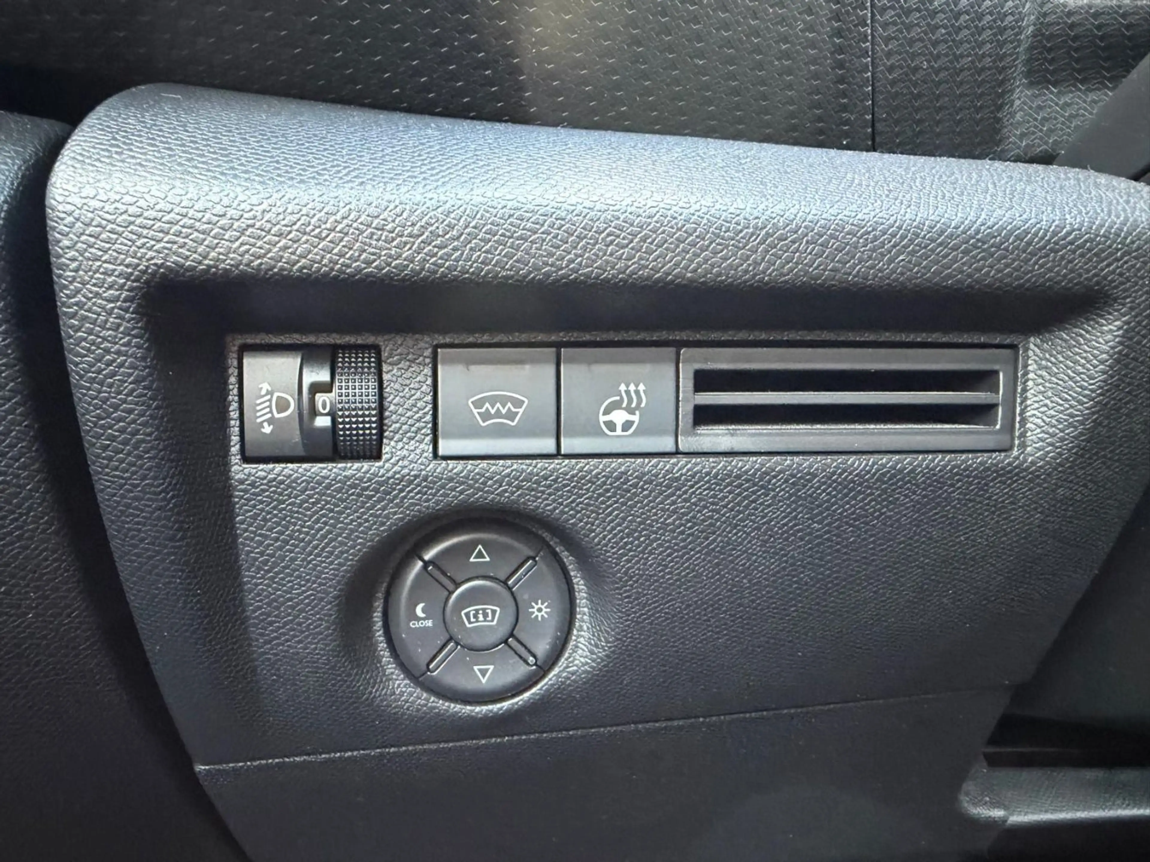 Citroen C4 1.2 PureTech 130 Max LED+Navi+SHZ+2xKlima+LM — photo 9