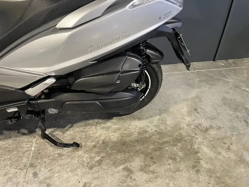 Kymco Downtown 125 Exclusive - foto 8