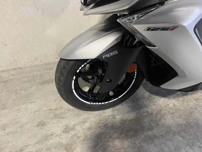 Kymco Downtown 125 Exclusive - foto 7