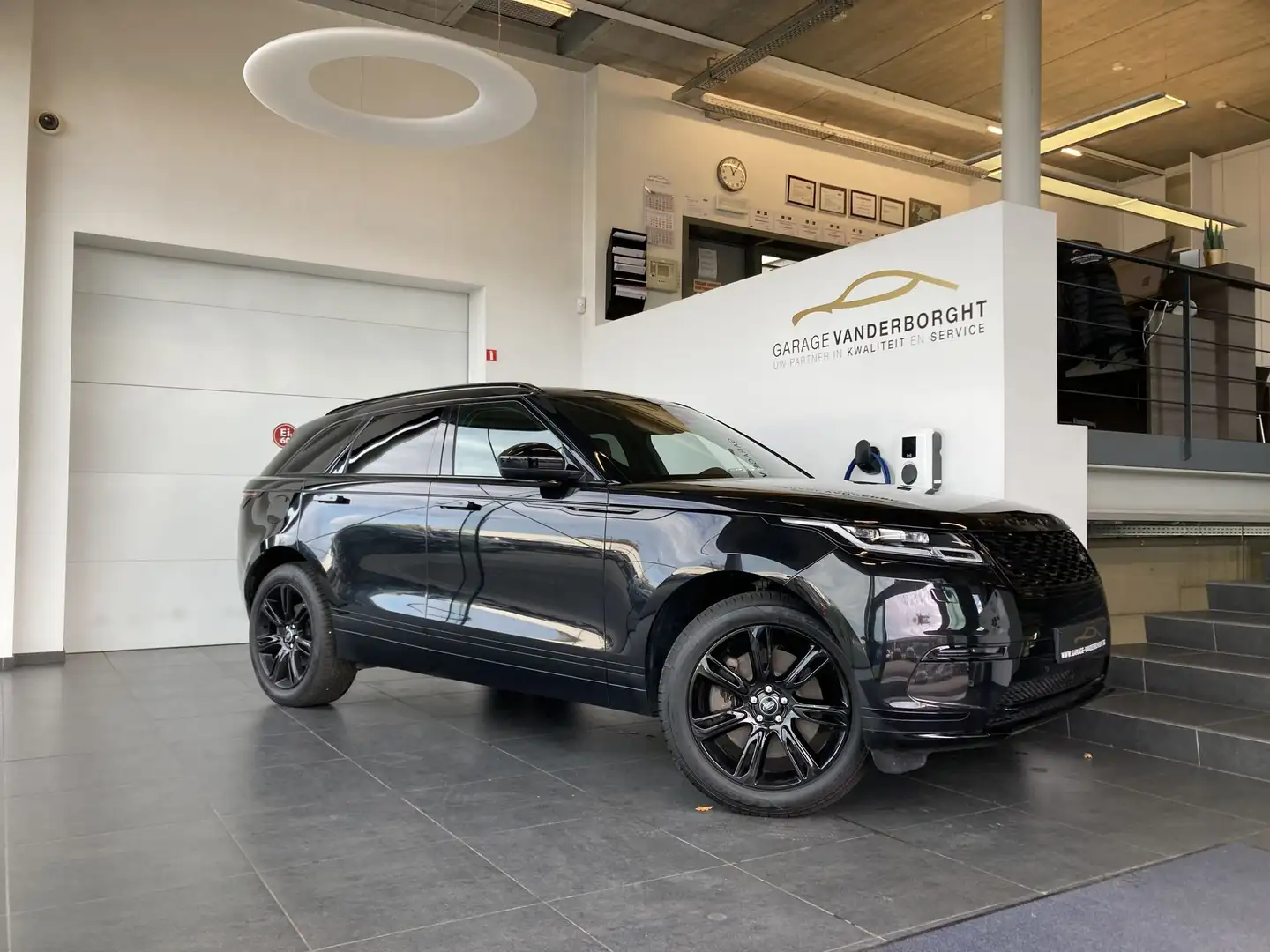 Land Rover Range Rover Velar P400 PLUG-IN HYBRID BLACK MATRIX Nero - 1