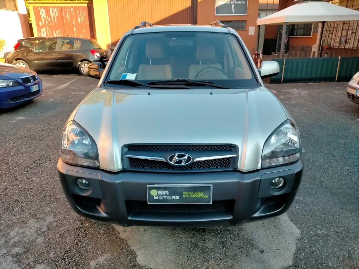 Hyundai TUCSON Tucson 2.0 crdi vgt Dynamic 4wd Goud - 2