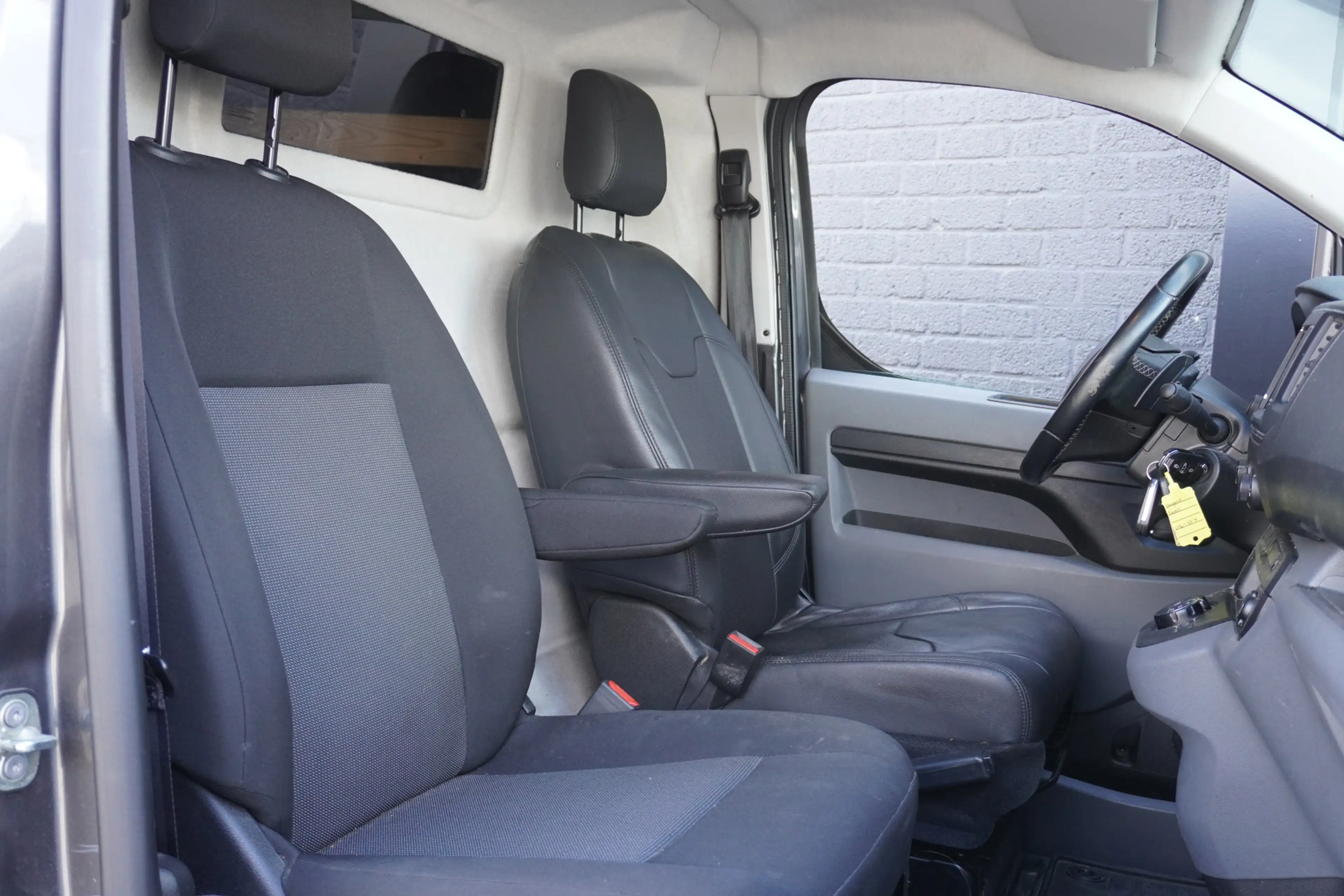 Peugeot Expert 2.0 BlueHDI L2 145PK AUTOMAAT EURO 6 - Airco - PDC — photo 5