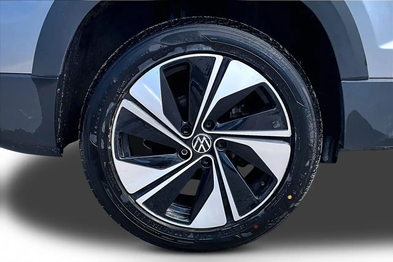 Volkswagen Taos снимка Volkswagen Taos