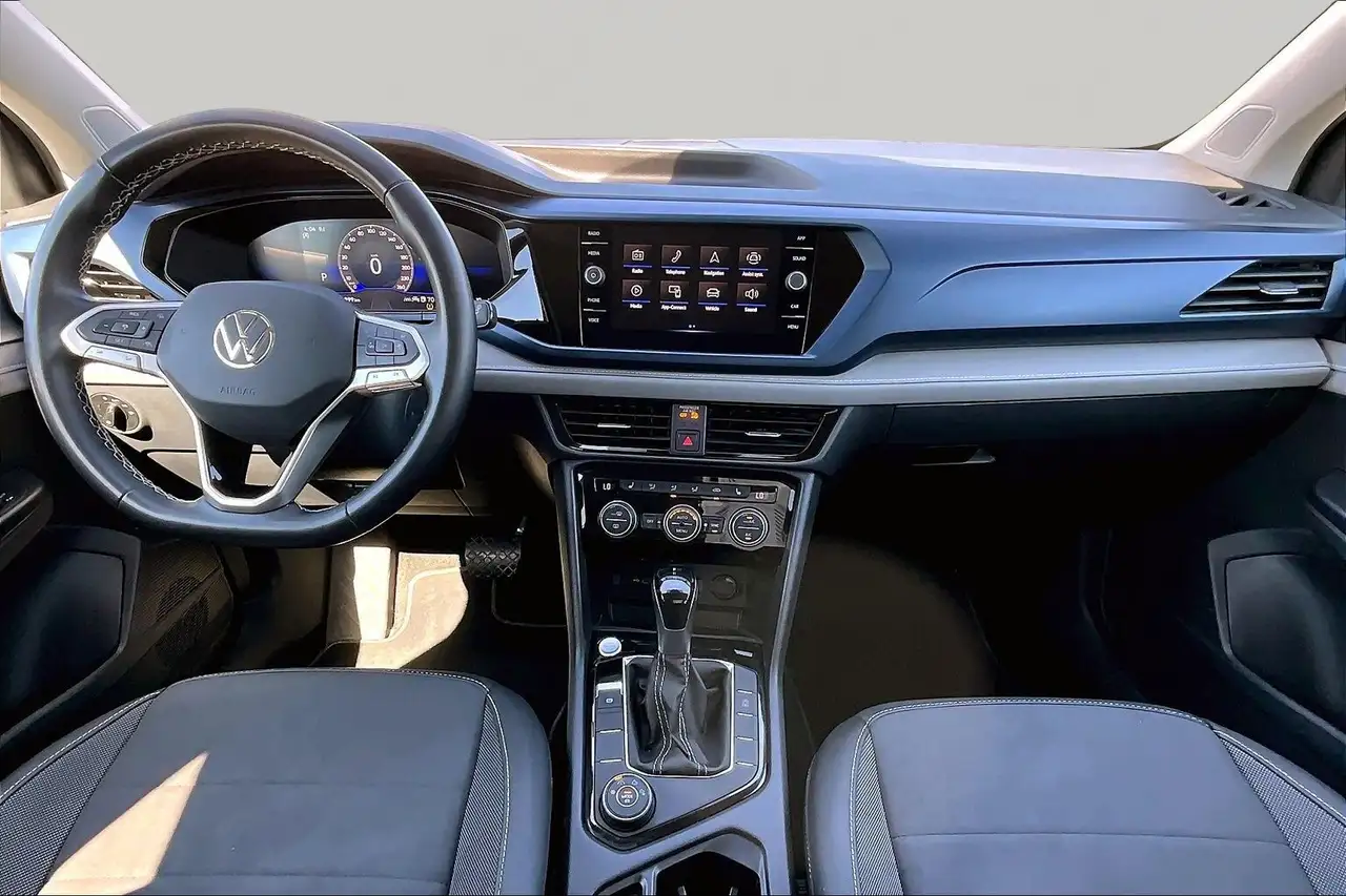 Volkswagen Taos снимка Volkswagen Taos
