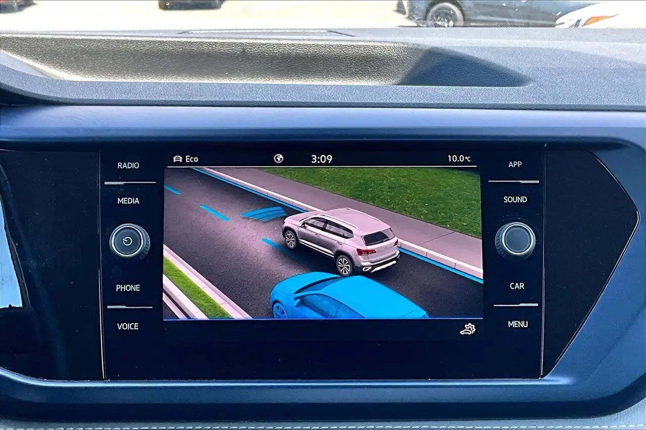 Volkswagen Taos снимка Volkswagen Taos