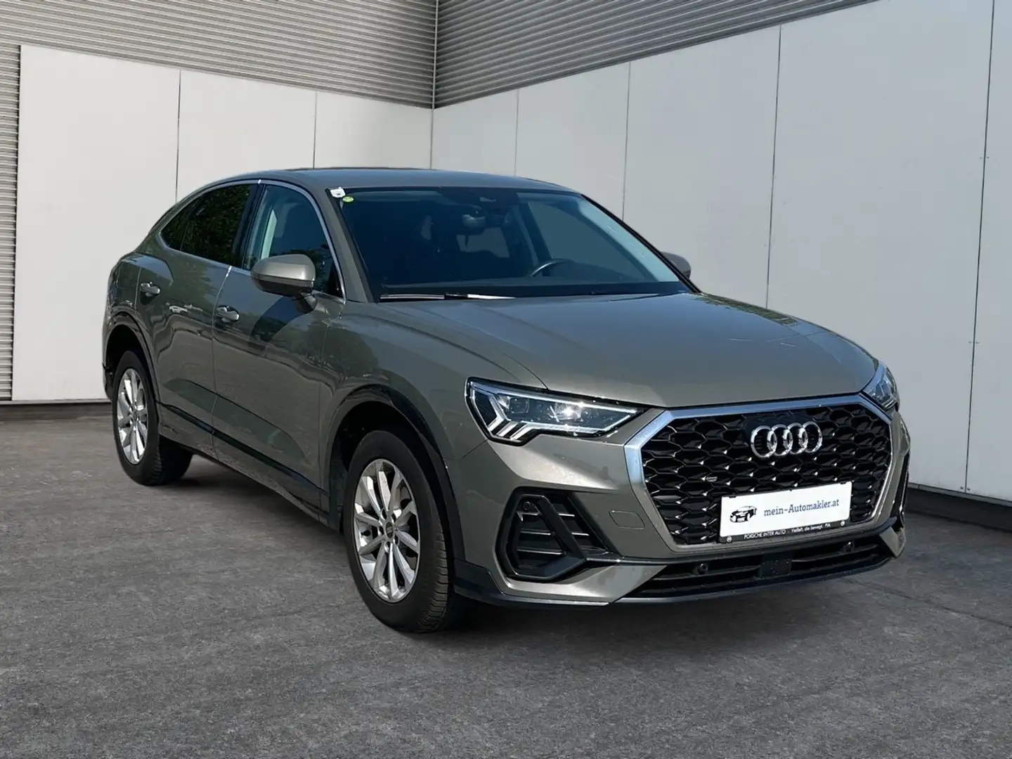 Audi Q3 Sportback 35 TDI S-tronic *Erstbestiz* *Leasing* Grau - 1