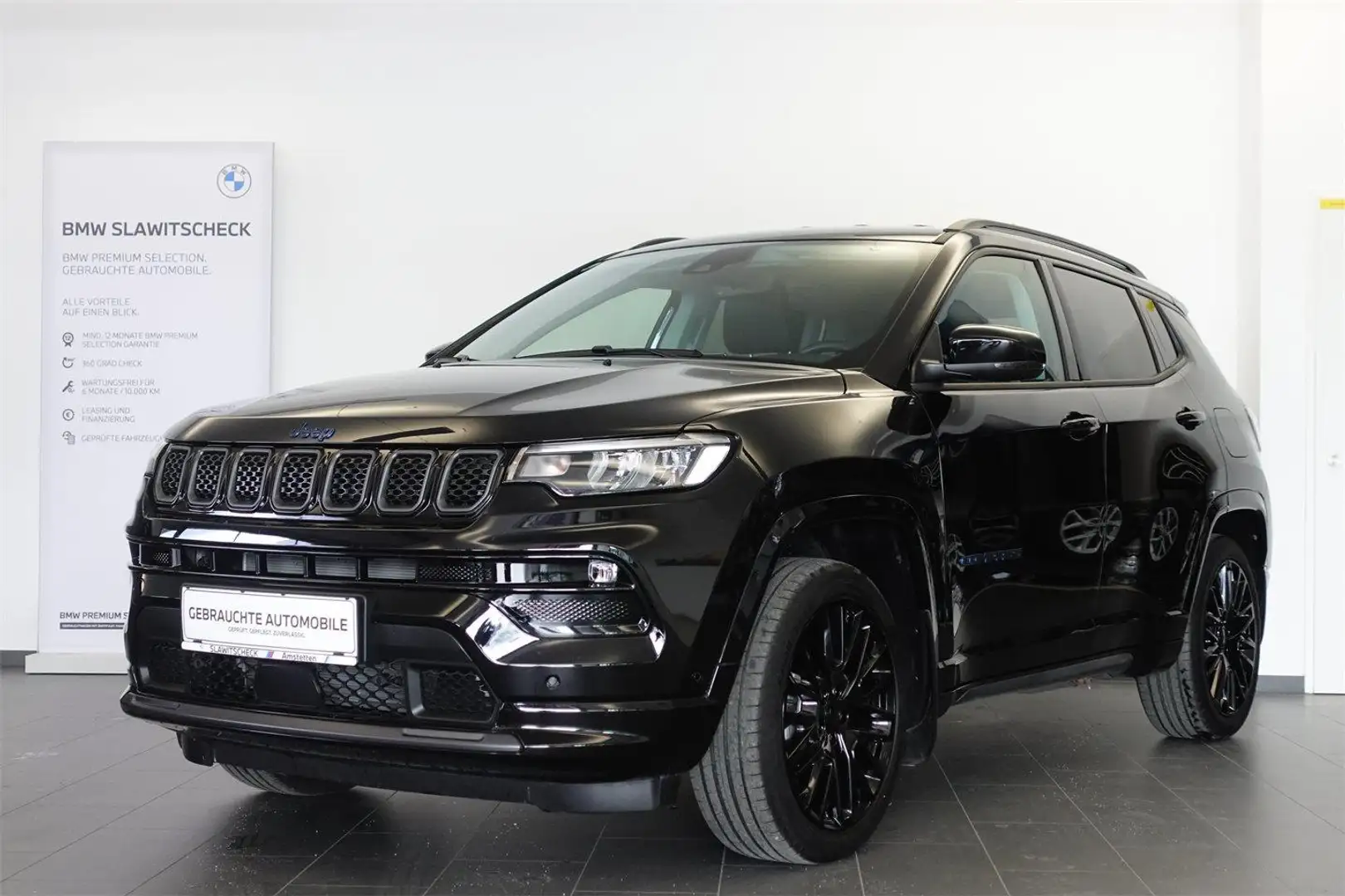 Jeep Compass 1.3 PHEV AT 4xe Schwarz - 1