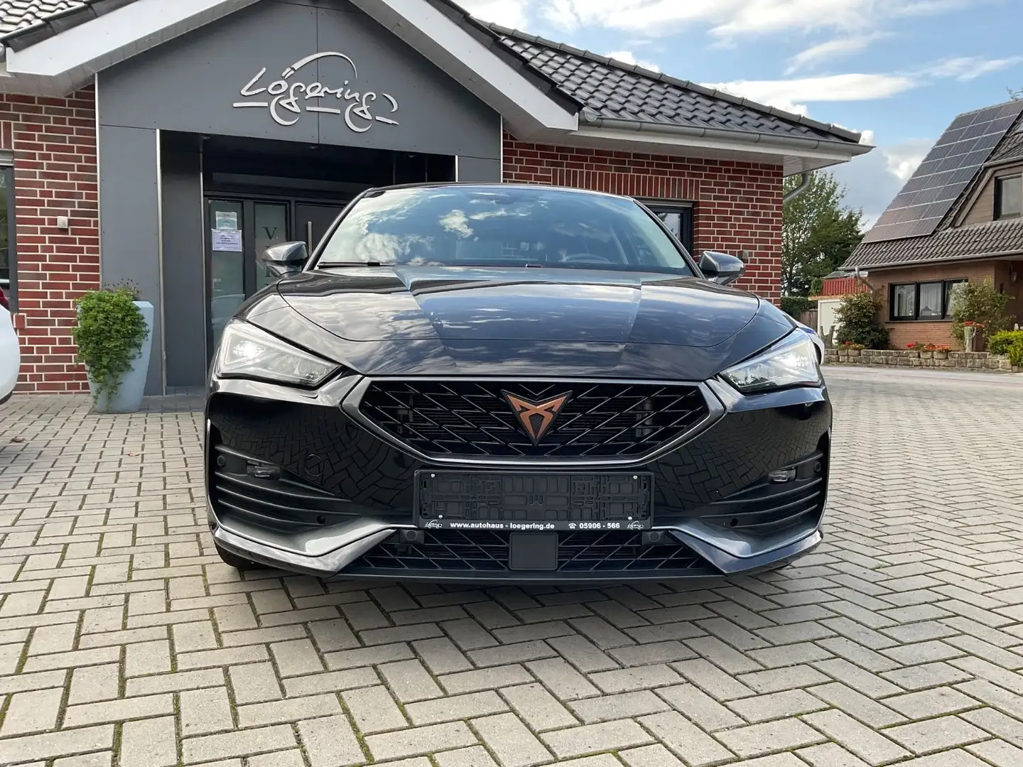 CUPRA Leon 1.5 eTSI DSG,Kamera,Navi,VirtualDisplay Noir - 2