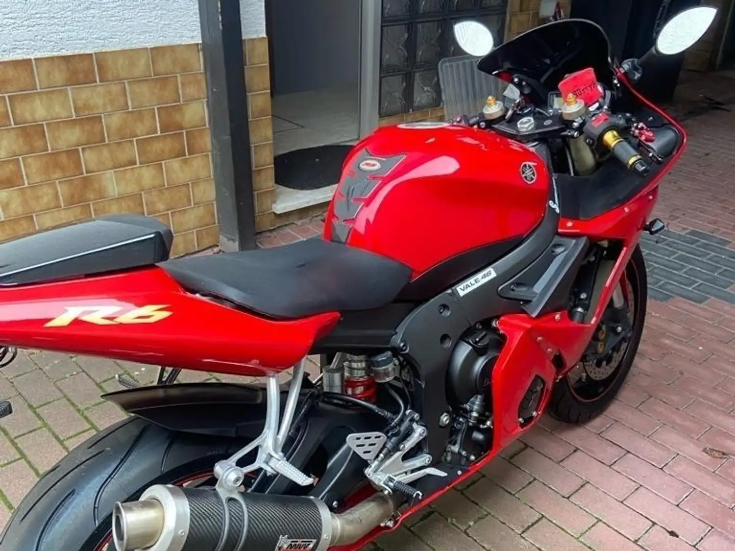 Yamaha YZF-R6 Red - 1