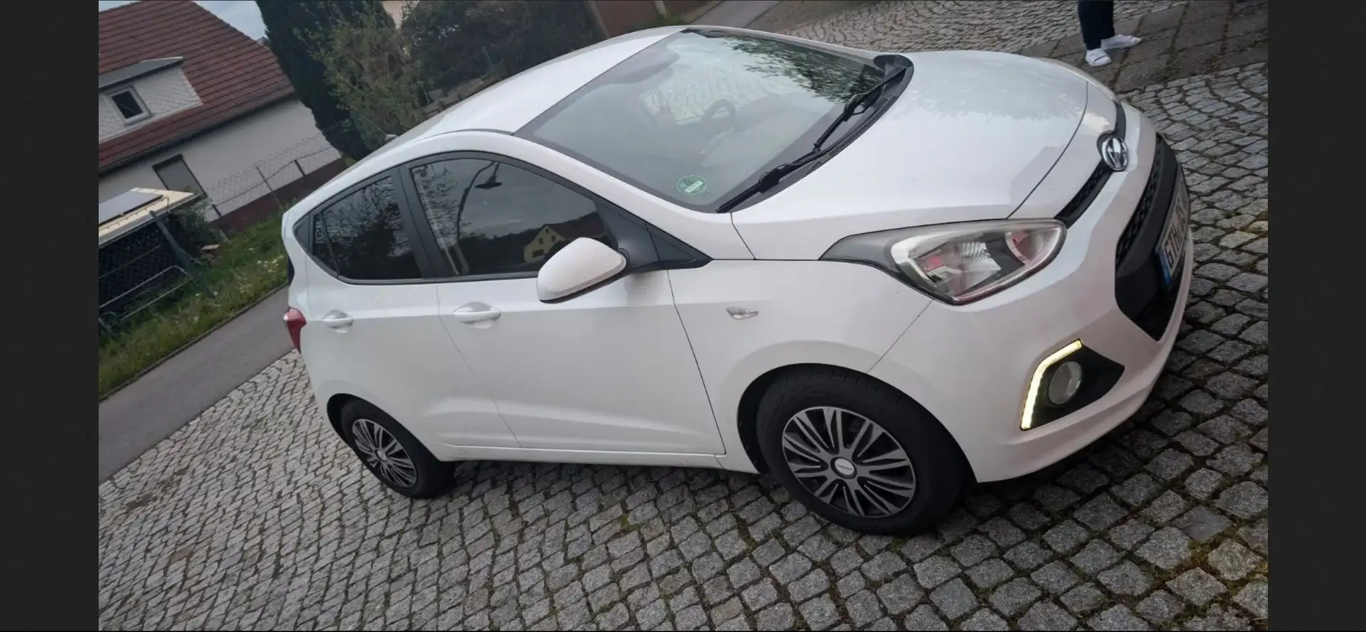 Hyundai i10 i10 1.0 Weiß - 1