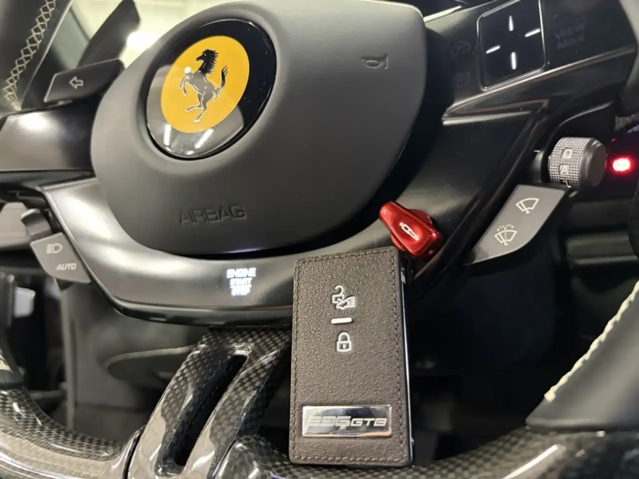 Ferrari 296 GTB снимка Ferrari 296 GTB
