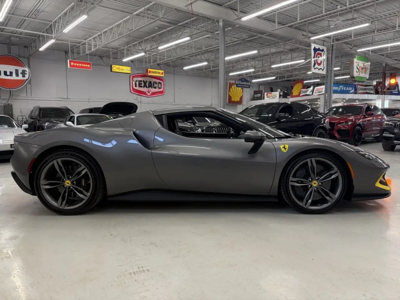 Ferrari 296 GTB снимка Ferrari 296 GTB