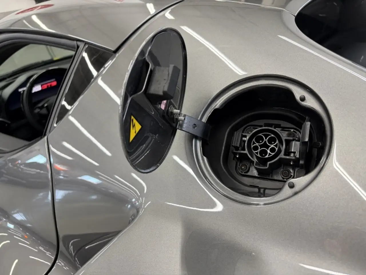 Ferrari 296 GTB снимка Ferrari 296 GTB