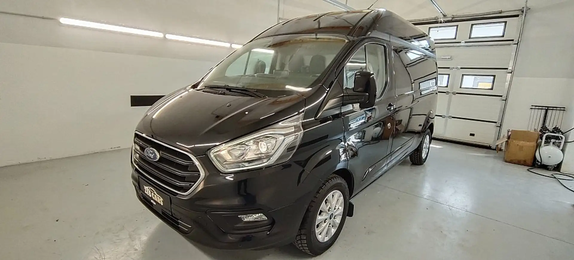 Ford Transit Custom Kasten 2,0 TDCi L2H1 320 Limited Aut. Schwarz - 1