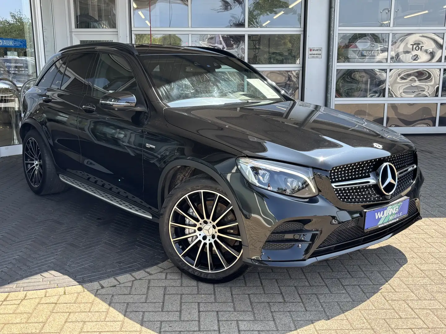 Mercedes-Benz GLC 43 AMG 4Matic LED Navi el. Heckklappe 2.Hd. Schwarz - 2