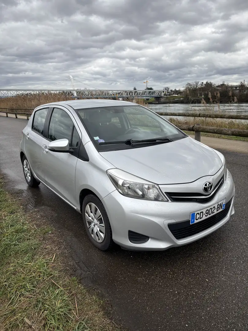 Toyota Yaris 100 VVT-i Dynamic - 2