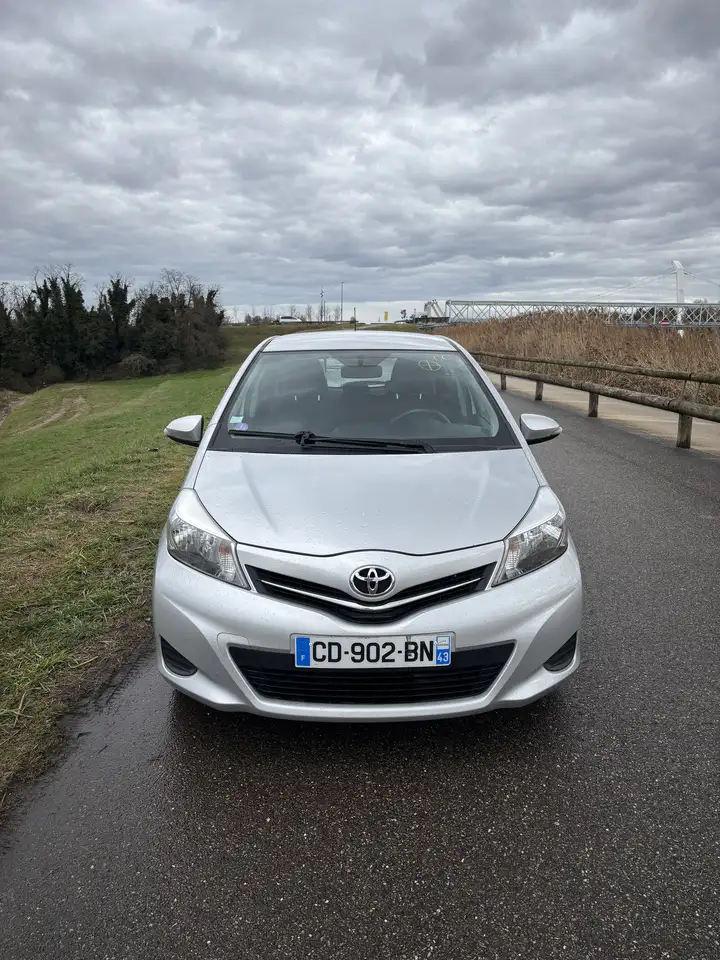 Toyota Yaris 100 VVT-i Dynamic