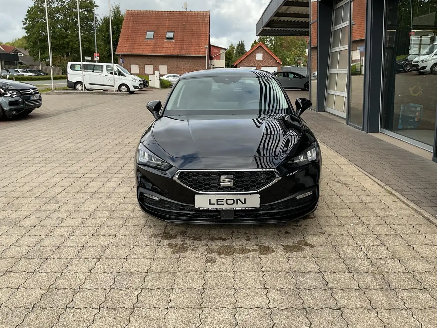 SEAT Leon 1.5 TSI 110 kW Style Edition - Rückfahrkamera Schwarz - 2