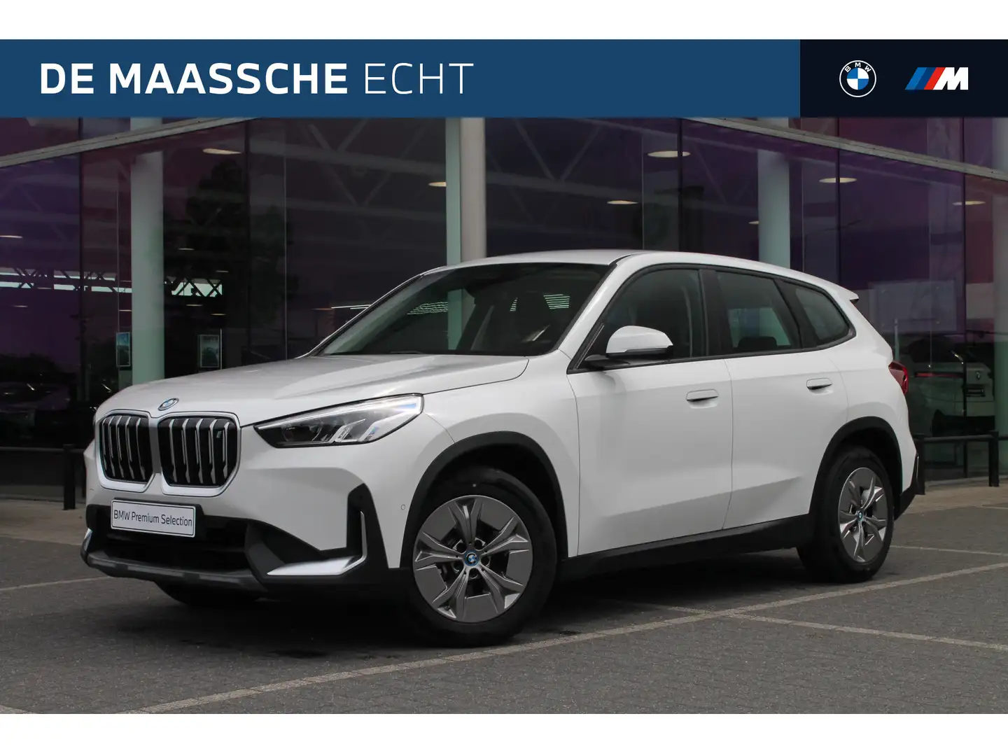 BMW iX1 xDrive30 / Adaptief M Onderstel / Parking Assistan Weiß - 1
