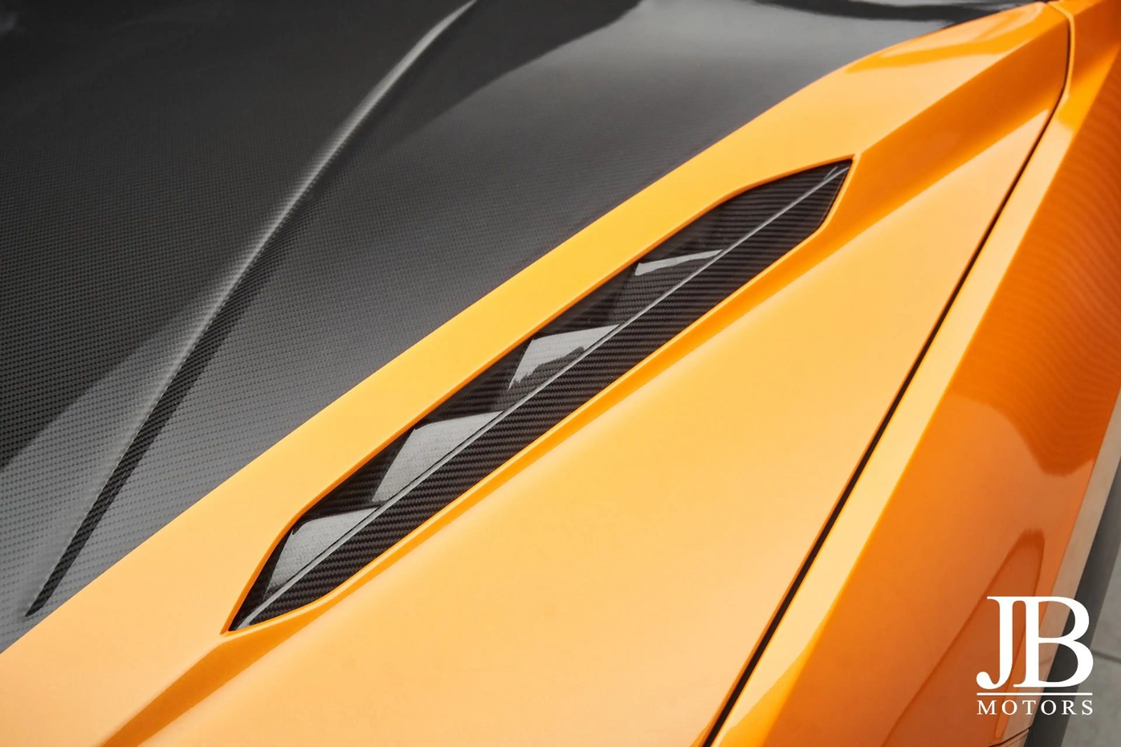 Lamborghini Urus Performante Carbon Head-Up Akrapovic — photo 11