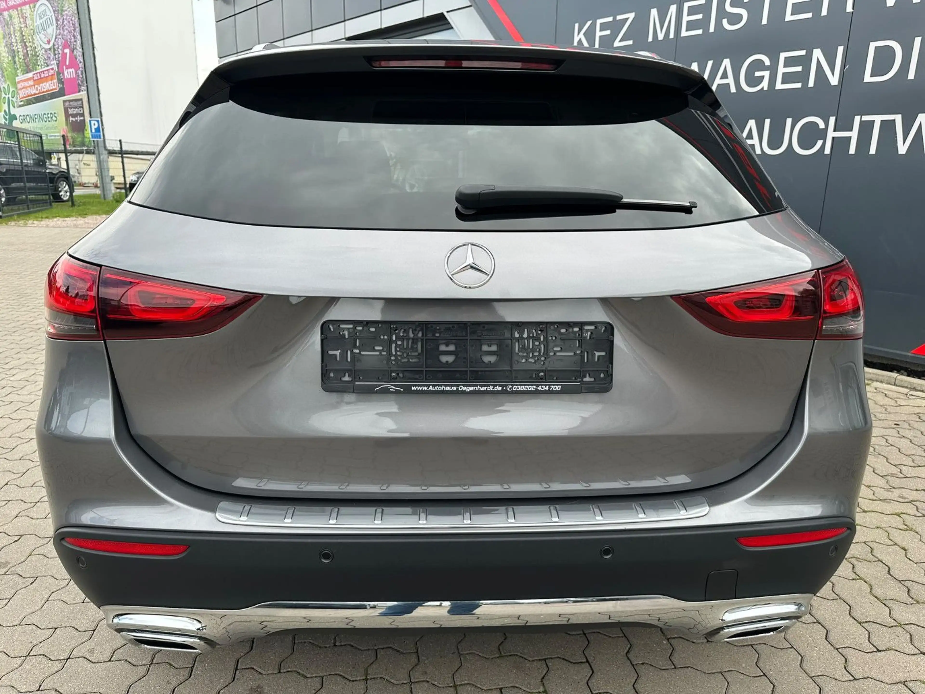 Mercedes-Benz GLA 200 d Nav AHK CarPlay Cam LED Virtual CP — photo 8