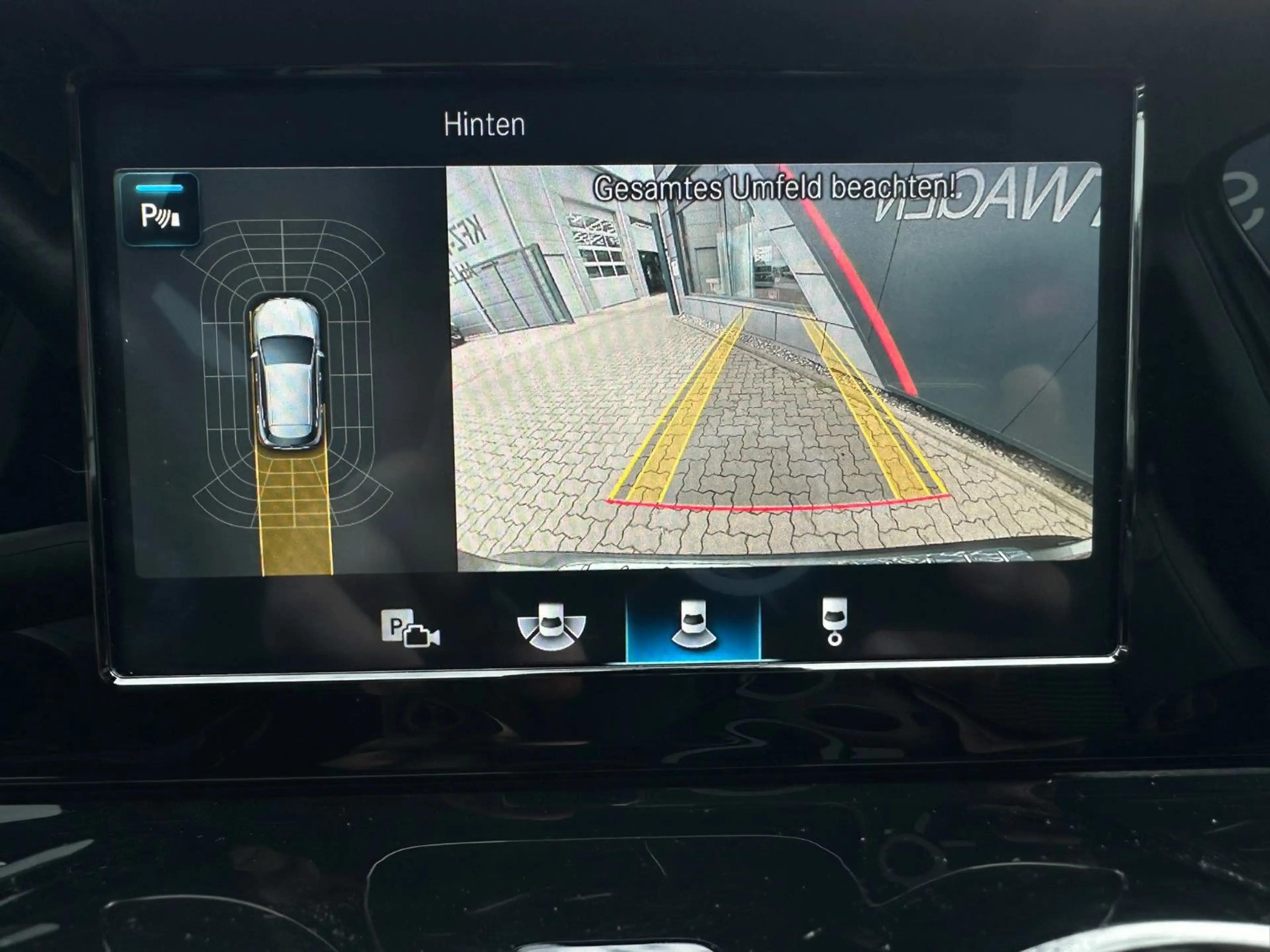 Mercedes-Benz GLA 200 d Nav AHK CarPlay Cam LED Virtual CP — photo 9