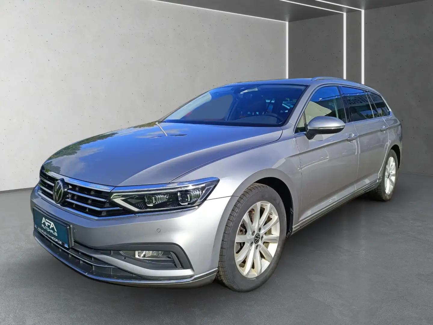 Volkswagen Passat Var. 2.0 TDI Elegance DSG AHK*Matrix*ACC Argento - 2