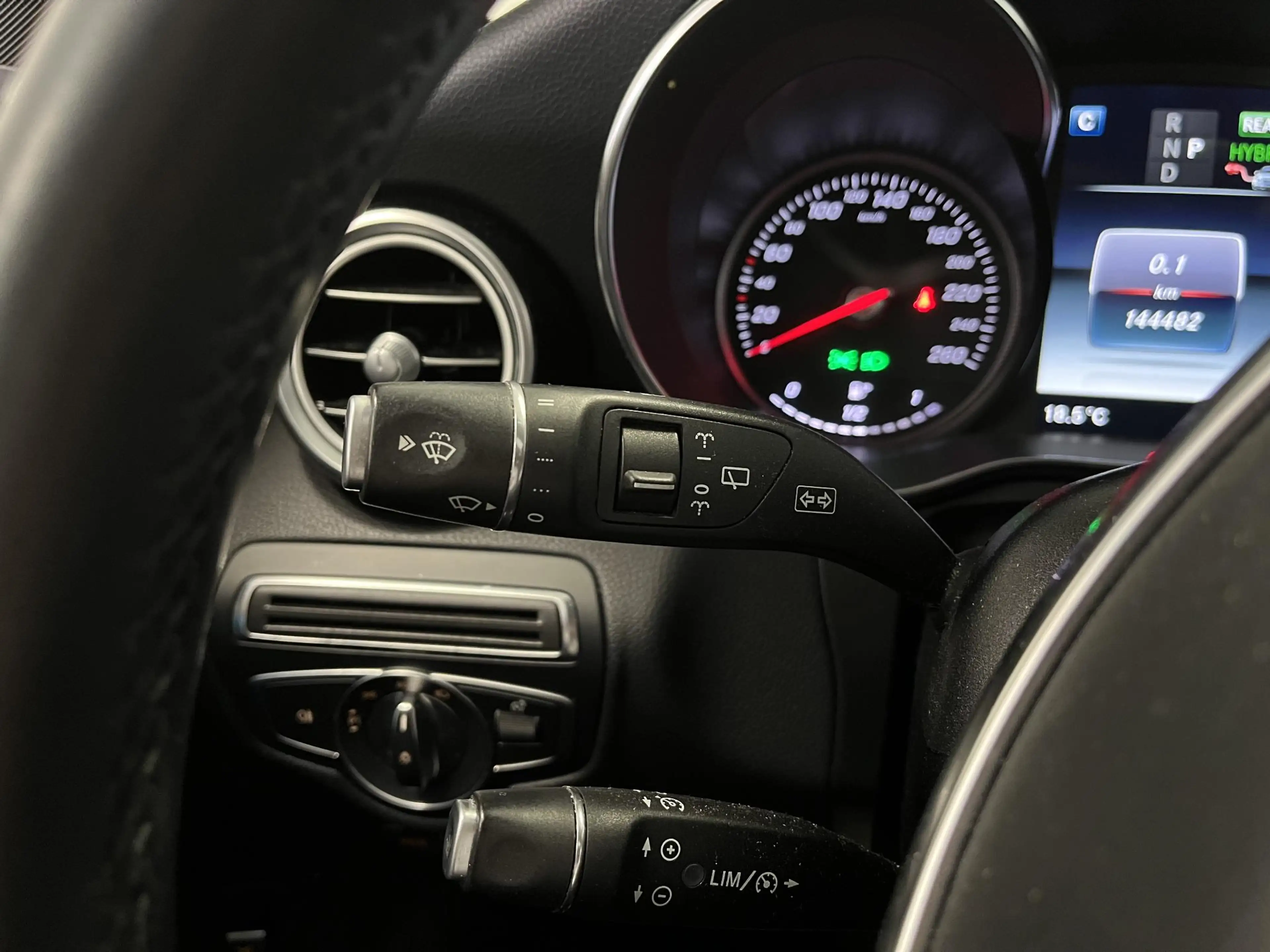 Mercedes-Benz GLC 350 350e 4MATIC Premium Plus AMG-Line exterieur | Pano — photo 25