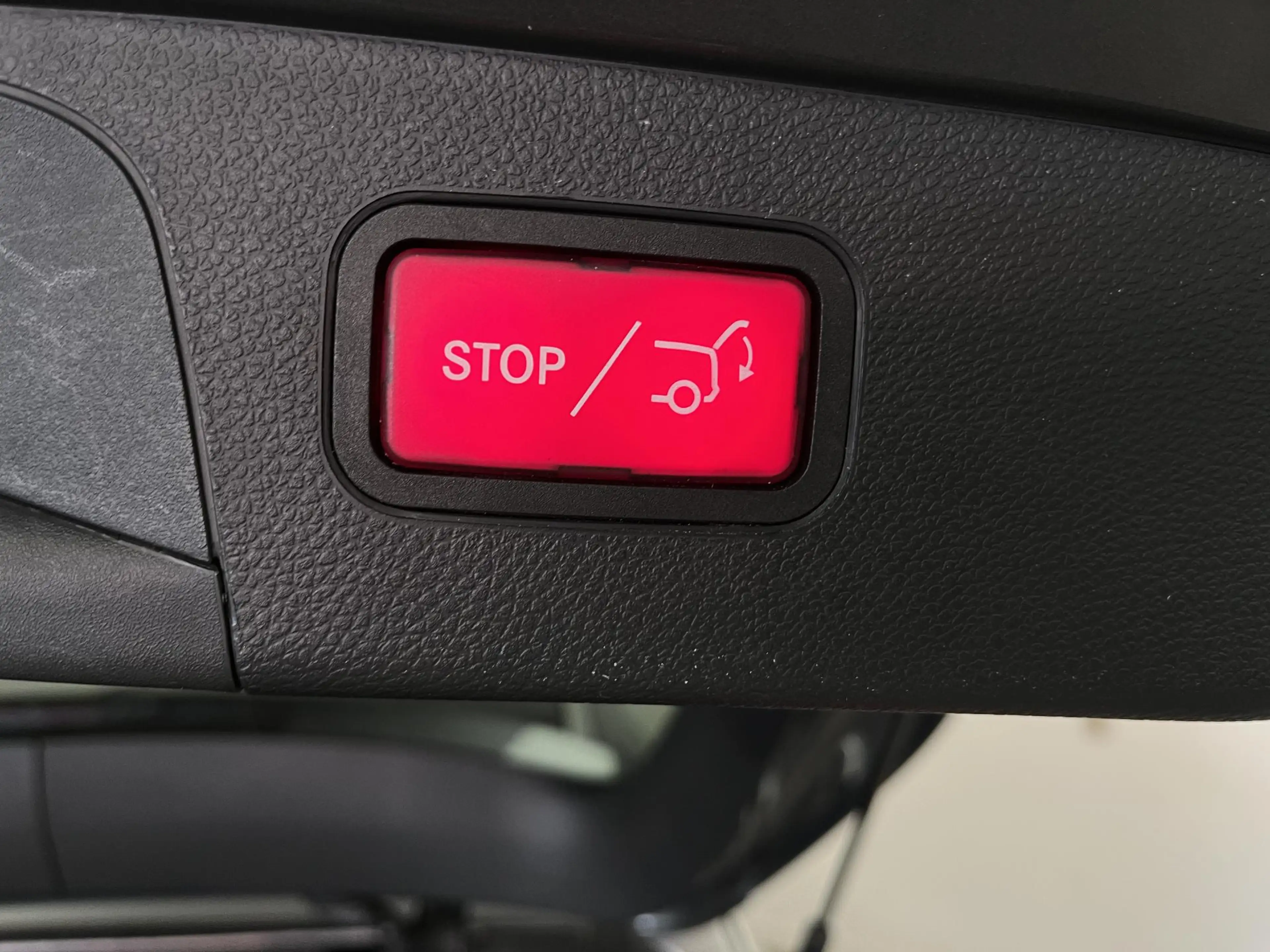 Mercedes-Benz GLC 350 350e 4MATIC Premium Plus AMG-Line exterieur | Pano — photo 37