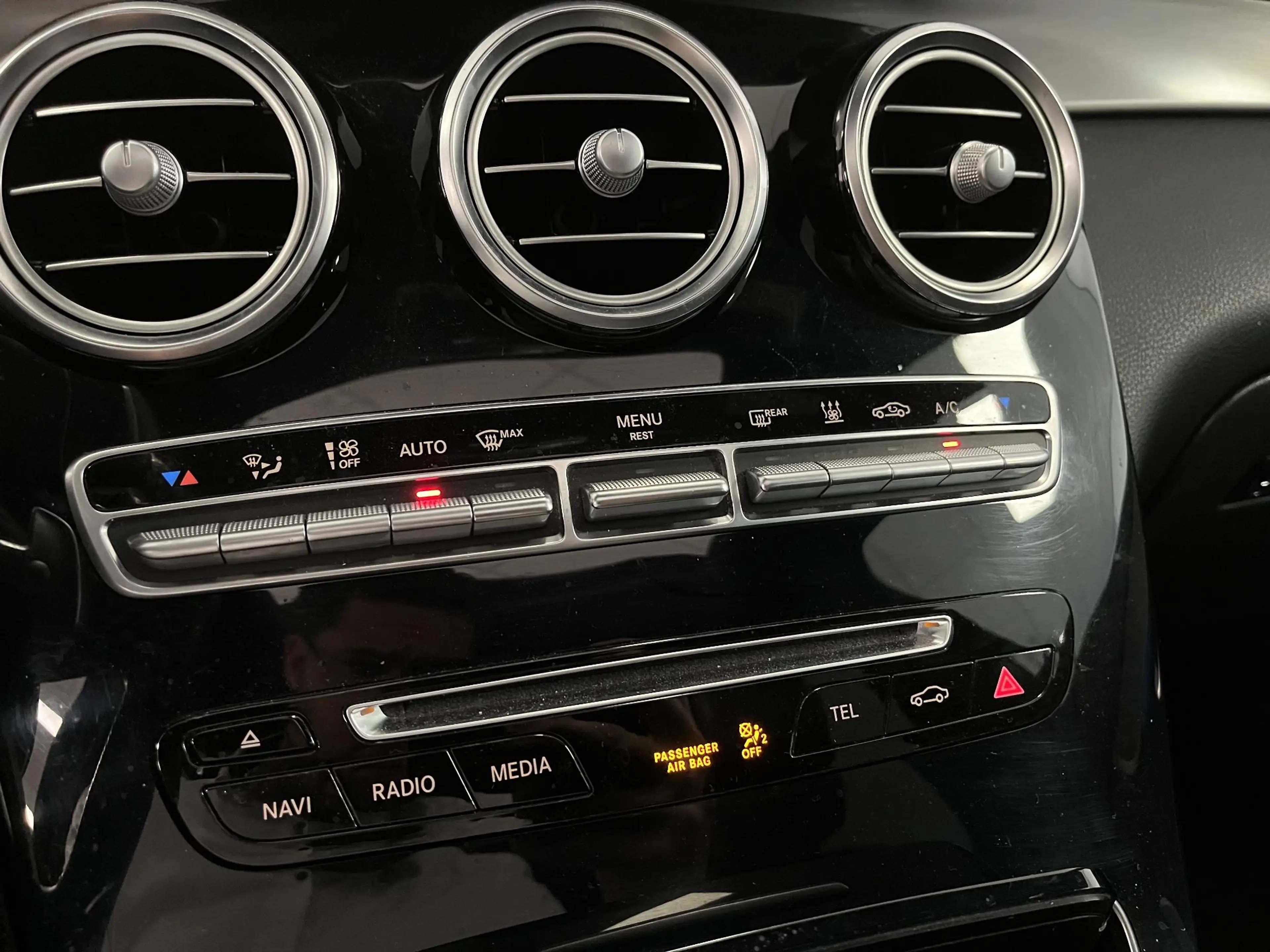 Mercedes-Benz GLC 350 350e 4MATIC Premium Plus AMG-Line exterieur | Pano — photo 13