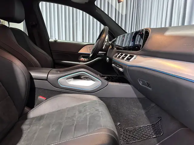 Mercedes-Benz Gle Class view 11