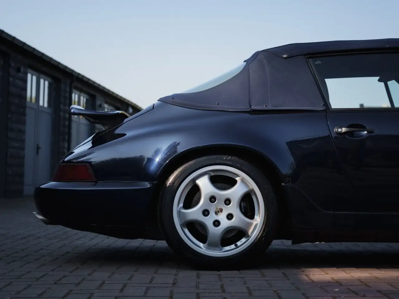 Porsche 964 Carrera 2 Cabriolet â Midnight Blue Metallic, foto 10