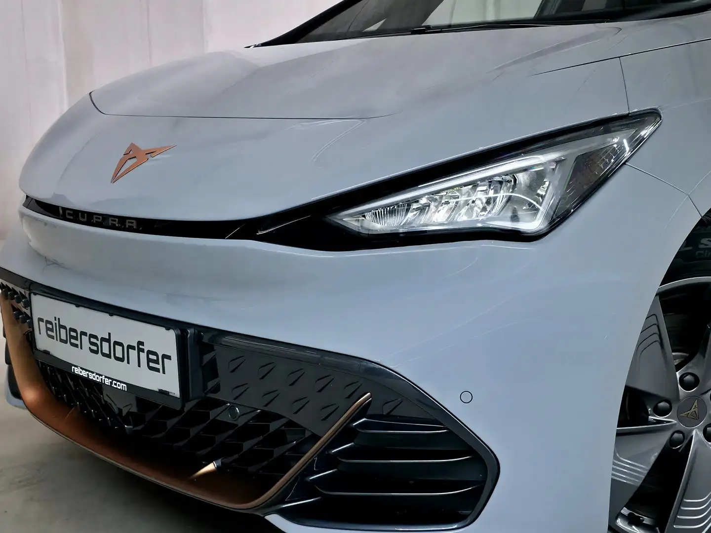 CUPRA Born 150 kW Grau - 2
