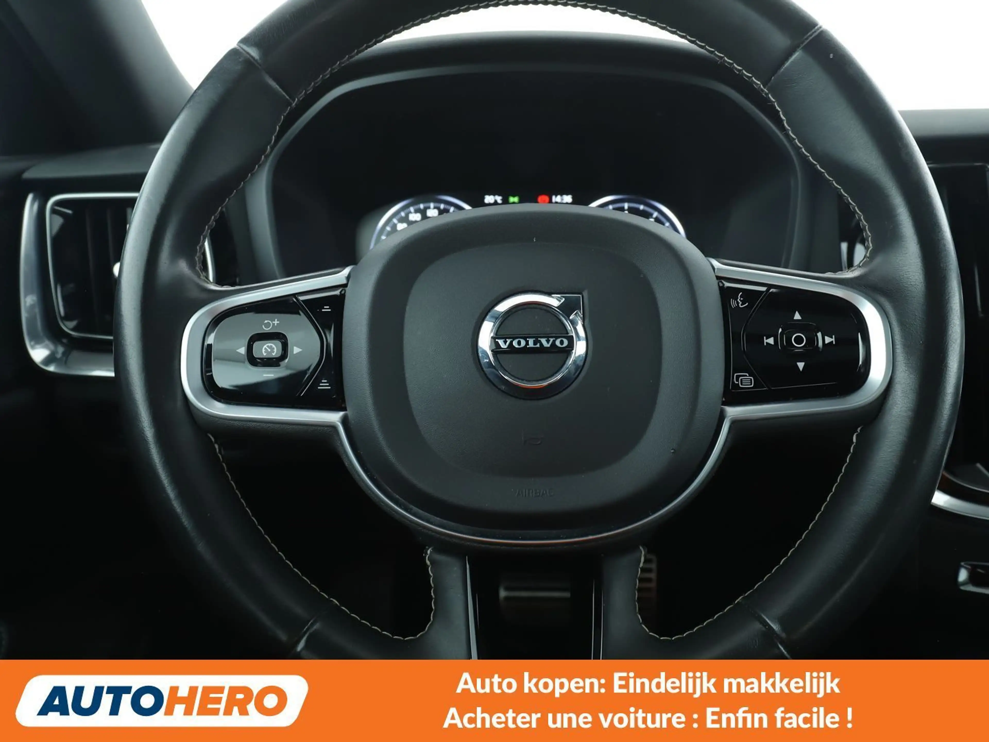 Volvo S60 2.0 B3 Mild-Hybrid R-Design — photo 5