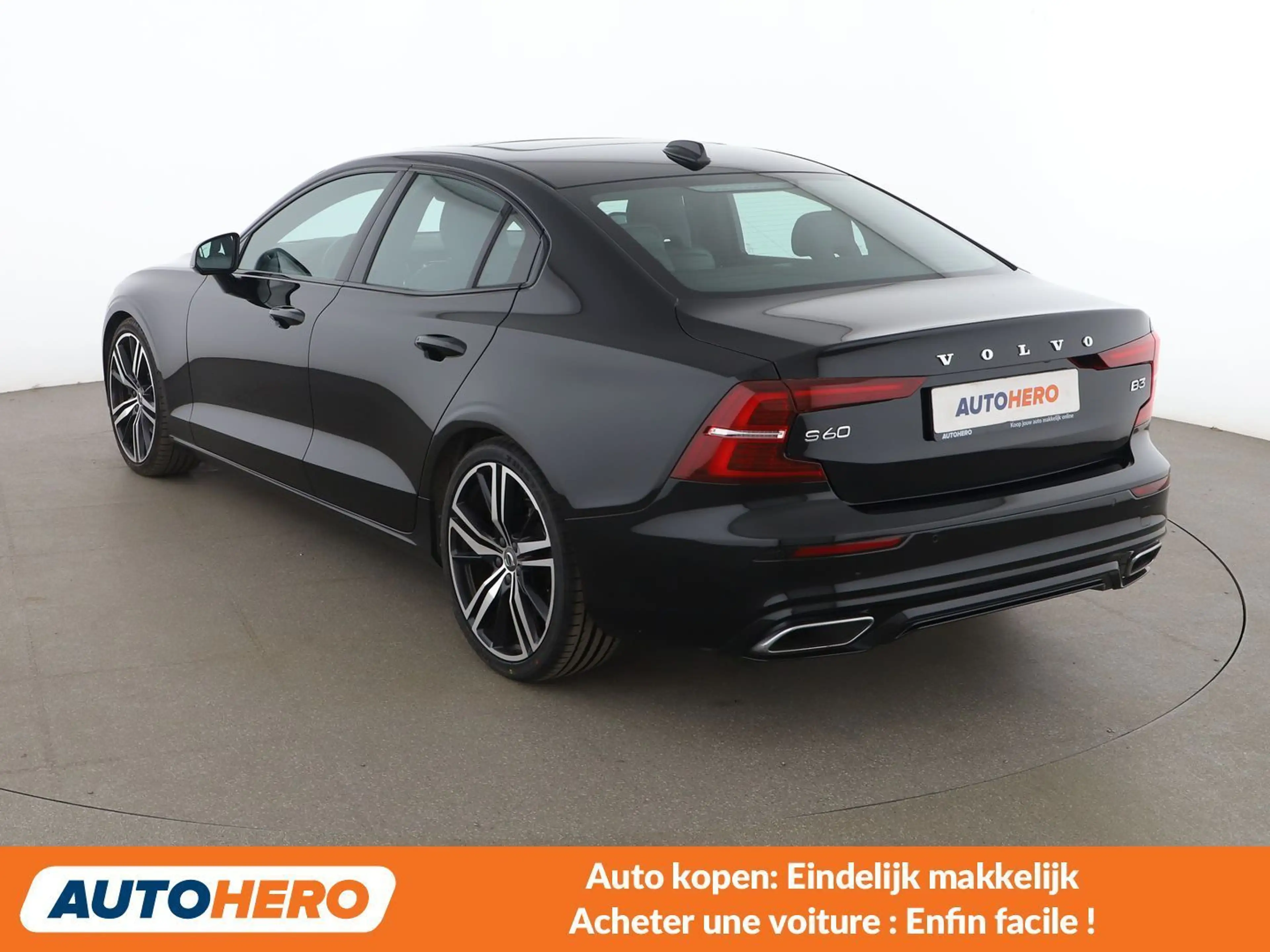 Volvo S60 2.0 B3 Mild-Hybrid R-Design — photo 4