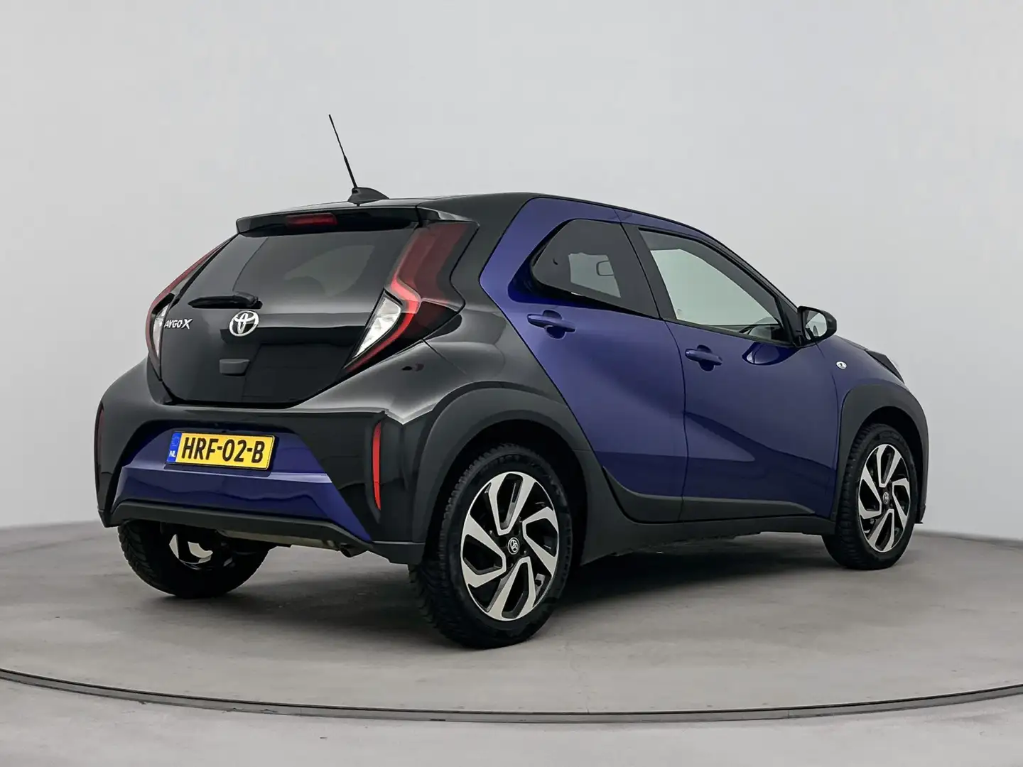 Toyota Aygo X 1.0 VVT-i MT Pulse Limited | Cruise Control Adapti Blauw - 2